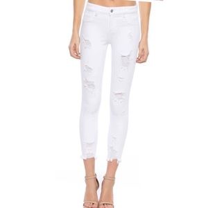 Cello NWT Sz 3 White Mid-Rise Crop Skinny Jeans